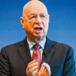 KLAUS ŠVAB angažuje više od 100.000 informacionih ratnika kako bi preuzeo "kontrolu" nad internetom