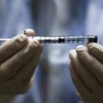 SAD po prvi put obeštećuju ljude povređene vakcinama protiv COVID-19