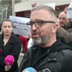 Predstava se nastavlja: Vučićević ušao u Okružni zatvor radi izdržavanja kazne- došlo i do manjeg incidenta