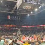 ORI SE ARENA! Grobari "pozdravljaju" predsednika Srbije: "Vučiću p..eru" (VIDEO)