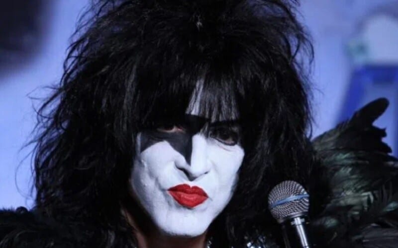  Frontmen grupe Kiss kritikuje bolesni pritisak da se normalizuju operacije promene pola kod dece