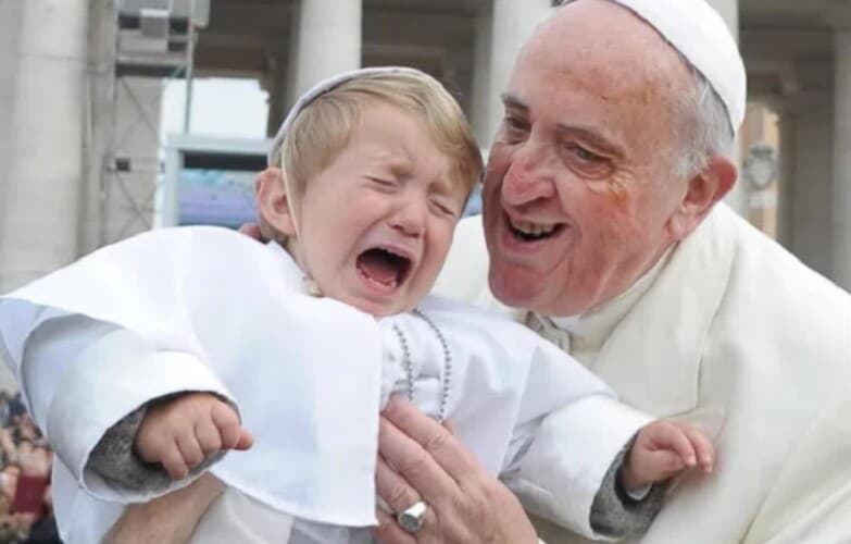  Papa proglasio silovatelje dece „božjim izabranim narodom“