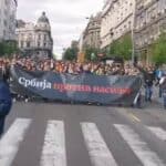 POČEO JE PROTEST! Ogroman broj ljudi kreće se ka GAZELI (VIDEO)