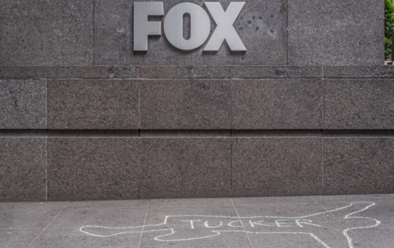  Rejting FOX njuza opao nakon odlaska Takera Karlsona
