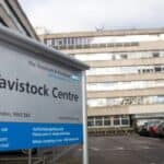 Velika Britanija odložila zatvaranje „zloglasne” dečije klinike za rodnu ravnopravnost u Tavistoku