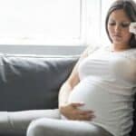 Marksisti pozivaju siromašne žene koje su trudne da abortiraju