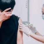 Vlada Velike Britanije tvrdi da „nema potrebe“ da istražuje „prekomeran“ broj smrtnih slučajeva nakon uvođenja vakcine