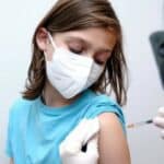 AMERIČKA AKADEMIJA ZA PEDIJATRIJU: Stotine dece imalo značajne nuspojave nakon vakcinacije protiv COVID-a 19 (Studija)