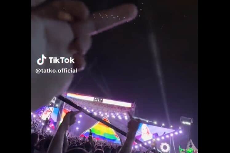  Pogledajte! Mladi u Srbiji rekli NE LGBT propagandi! Na muzičkom festivalu u Beogradu nastao haos zbog “Duginih boja” (VIDEO)