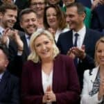 Talas zdravih promena! Marin Le Pen grabi sve veću popularnost dok se Francuzi odriču Makrona