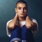 Umrla poznata pevačica (56) koja je primila duplu dozu vakcine! Mediji tvrde: Umrla zbog "mentalnog stanja"