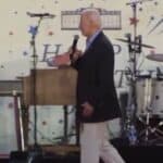 Bajden zalutao na sceni - Amerikanci mole Boga da ih spase od dementnog predsednika