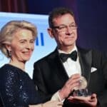 Spremaju se za novu pandemiju! EU sa Fajzerom i drugim proizvođačima vakcina pravi zalihe za buduće "opasnosti"