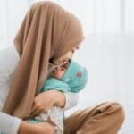 Više od 21% novorđene dece u Francuskoj dobilo muslimansko ime, u PARISKOM predgrađu preko 60%