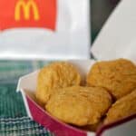 Devojčica sa Floride od Mekdonaldsa dobila odštetu od 800.000 dolara zbog opekotine od pilećih meknageta