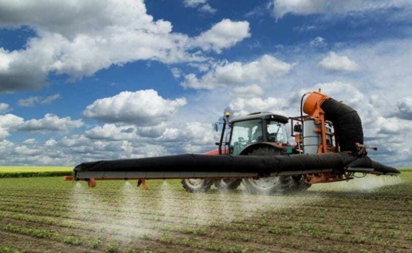  Više od 800 tona pesticida završi u rekama svake godine