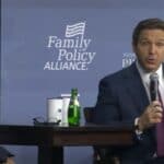 DeSantis obećao da će zabraniti DIGITALNE VALUTE ako bude izabran za predsednika SAD