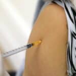 Nemački mediji pišu o posledicama COVID mera: Čak 9300 dece pretrpelo nuspojave nakon vakcinacije