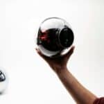 Ovo niste znali ali danas je uveden GLOBALNI ID! Pokrenut je "WorldCoin" a korisnici moraju da skeniraju zenicu oka kako bi mu pristupili