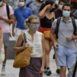 Povratak korona histerije! Britanci pozivaju na vraćanje maski zbog novog soja