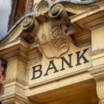 HIT! Britanske banke napuštaju termin "Crna ekonomija" jer je "rasistički"