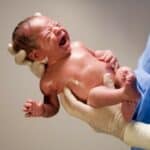 Načelnici klinika širom Ukrajine prodavali bebe strancima