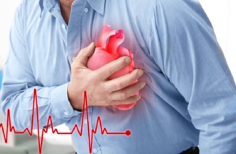  Šta bi mogao biti uzrok? Mejnstrim mediji šokirani povećanjem od 30% smrtnih slučajeva od srčanog udara u dobi od 25 do 44 godine