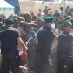 Uvedeno vanredno stanje! Na italijansko ostrvo Lampeduza koje ima 6000 stanovnika u danu stiglo 8000 afričkih migranata (VIDEO)