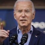 Bajden: Ljudi bi trebalo da prestanu da preispituju vakcine protiv „kovida“