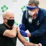 Bajden primio novu vakcinu protiv COVID-a i vakcinu protiv gripa