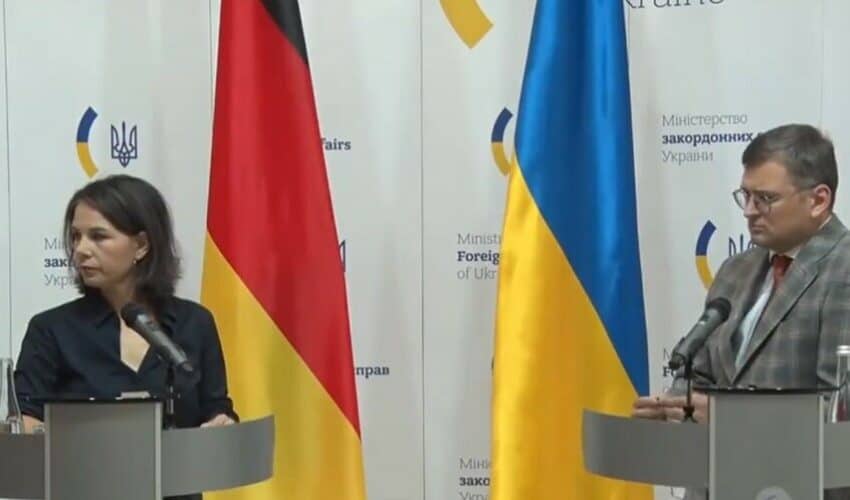  Ukrajinski ministar spoljnih poslova ponizio je nemačku ministarku Analenu Berbok