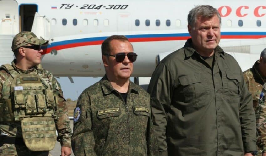  Medvedev: Biće još novih regiona unutar Rusije, pobeda je naša!
