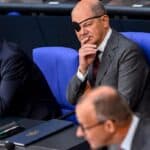 Ekonomsko samoubistvo: Nemačka usvojila "zeleni" zakon o grejanju koji obavezuje da postoji 65% obnovljive energije