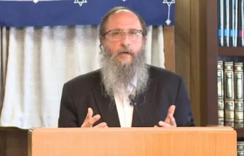  Rabin čija je misija izgradnja “trećeg hrama”: Hrišćani ne bi trebali da obožavaju jednog Jevrejina već sve nas (VIDEO)