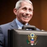 Faučija i dalje čuva obezbeđenje bez obzira što je penzionisan