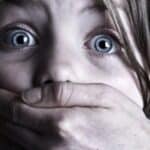 Profesor kojeg finansira Klaus Švab pozvao da pedofilima bude dozvoljeno da plaćaju decu za seksualne radnje (AUDIO)