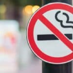 Dr Džejms Aleksandar: Danas će ukinuti pušenje a sutra će to biti KAFA