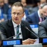 Evropa pati od "ratne psihoze" u svojoj nepopustljivoj vojnoj podršci Ukrajini, tvrdi ministar inostranih poslova Mađarske