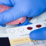 Da li tehnokrate tajno kradu i čuvaju DNK novorođenih beba?