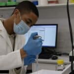 Gejtsova fondacija će ubrzati inovaciju i proizvodnju mRNA vakcine