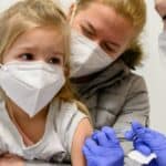 Island zabranjuje mRNA vakcine protiv Kovida dok broj iznenadnih smrti raste