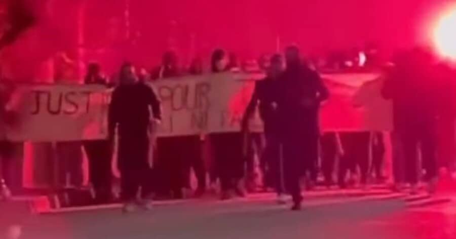 Bukti rat nacionalista i migranata na FRANCUSKIM ulicama - Sve izgleda kao početak građanskog rata (FOTO/VIDEO)