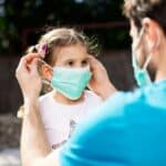 Recenzirana studija: Naredbe da deca nose maske samo nanose štetu