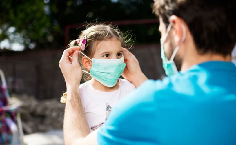  Recenzirana studija: Naredbe da deca nose maske samo nanose štetu