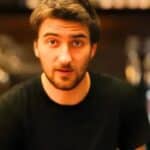 Novinar koga je finansirao WEF i koji se zalagao za vakcinalne pasoše iznenada preminuo