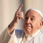 Papa Franjo na klimatskom samitu okrivio NACIONALISTE za klimatske promene: "Planeta se pregrejala"