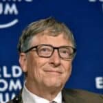 Naučnici upozoravaju Bila Gejtsa da će genetski modifikovani mikrobi u zemljištu izazvati globalnu glad