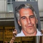 Zaplenjeni hard diskovi i video snimci Džefrija Epštajna su „slučajno izgubljeni“