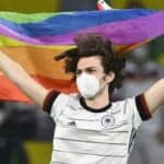 Pedofili ljuti na lezbejke i žele da ih uklone iz LGBTQ pokreta zbog njihovog protivljenja zlostavljanju dece