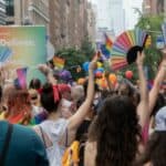 Najnovije istraživanje: Više od 28% Amerikanaca starosti od 18 do 25 godina identifikuje se kao LGBTQ